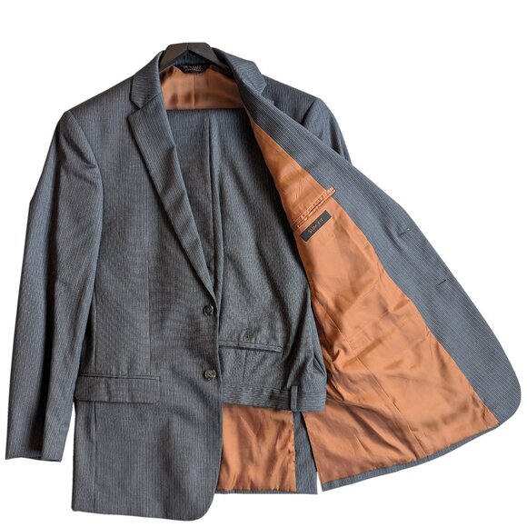Jos A Bank Slim Fit Suit Gray Pinstripe 100% Wool40L Jacket & 34L Pant